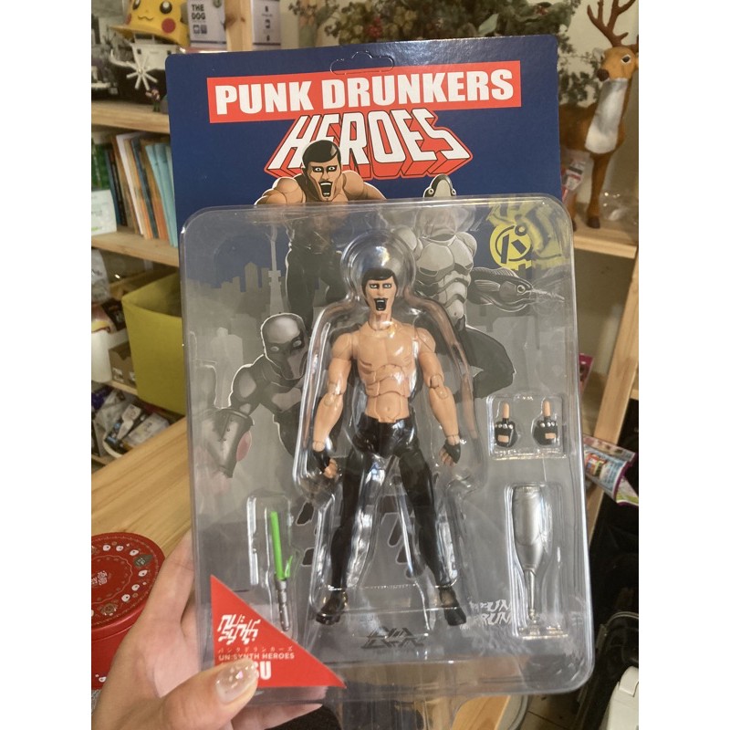 稀有全新Punk drunkers X 1000toys 聯名AITSU 1/12 可動千值練 稀有全新Punk drunkers X 1000toys 聯名AITSU 1/12 可動千值練