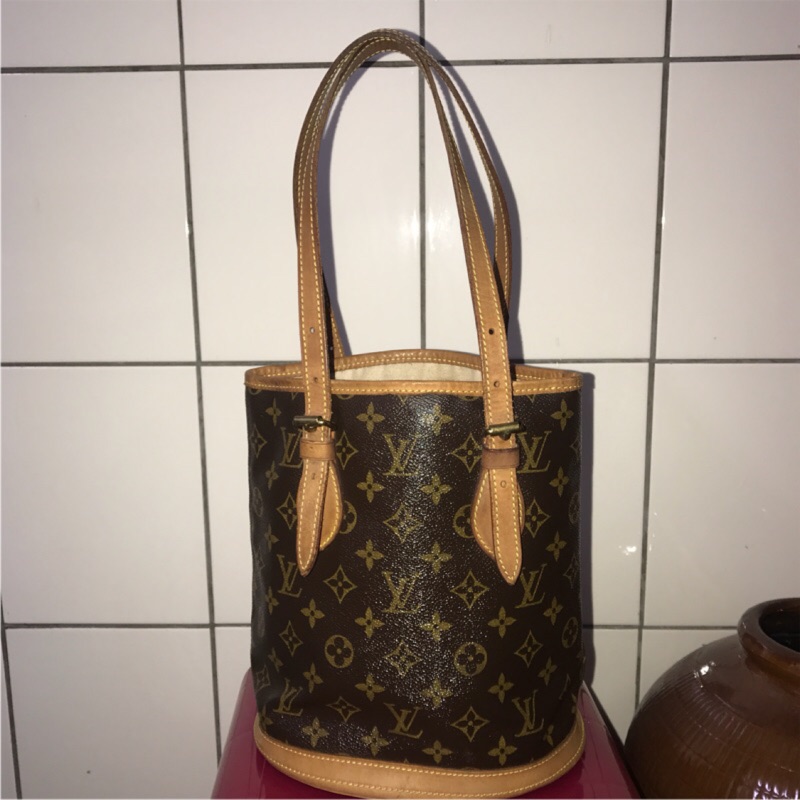 Lv m42238 new arrivals