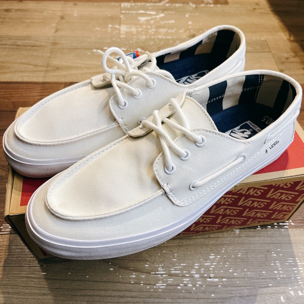 vans chauffeur white