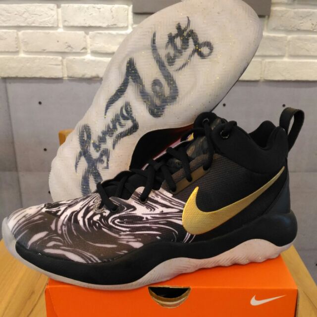 Nike zoom rev outlet bhm qs