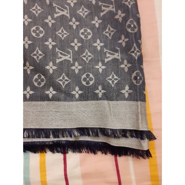 chale louis vuitton monogram denim m71376 en soie et