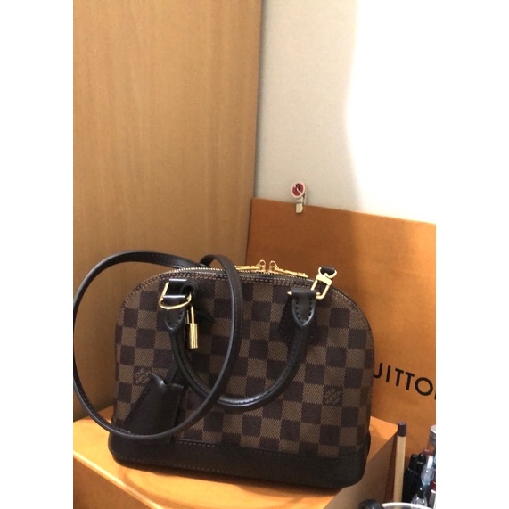 Lv discount bag alma