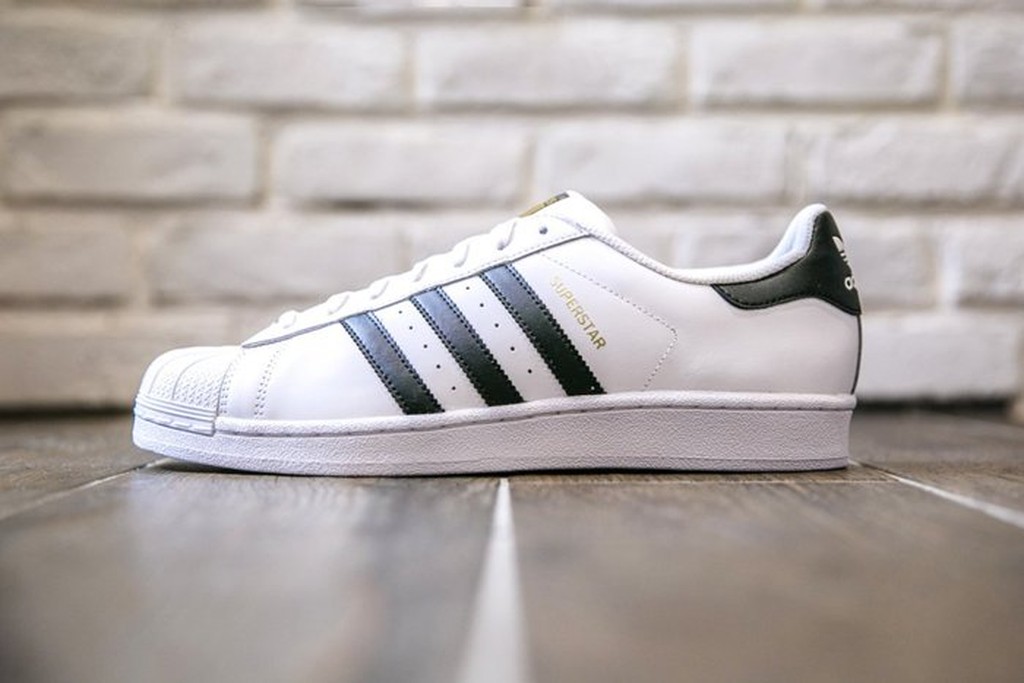 C77154 deals adidas superstar