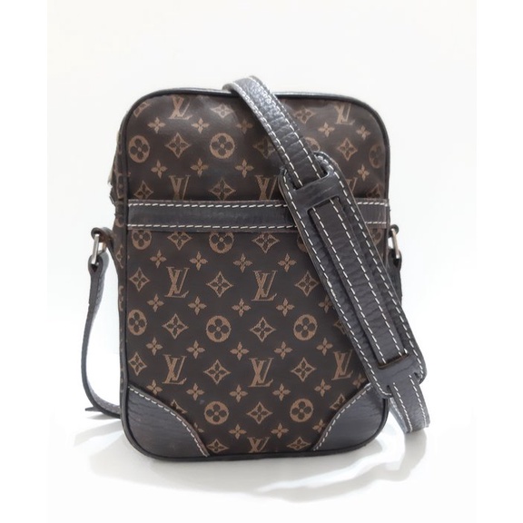 Louis vuitton 2025 monogram danube