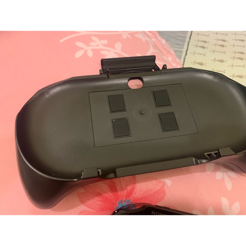 Review- Hori L2, R2, , HORI PS Vita 2000 L2/R2 L3/R3 Remote Play Assist ...