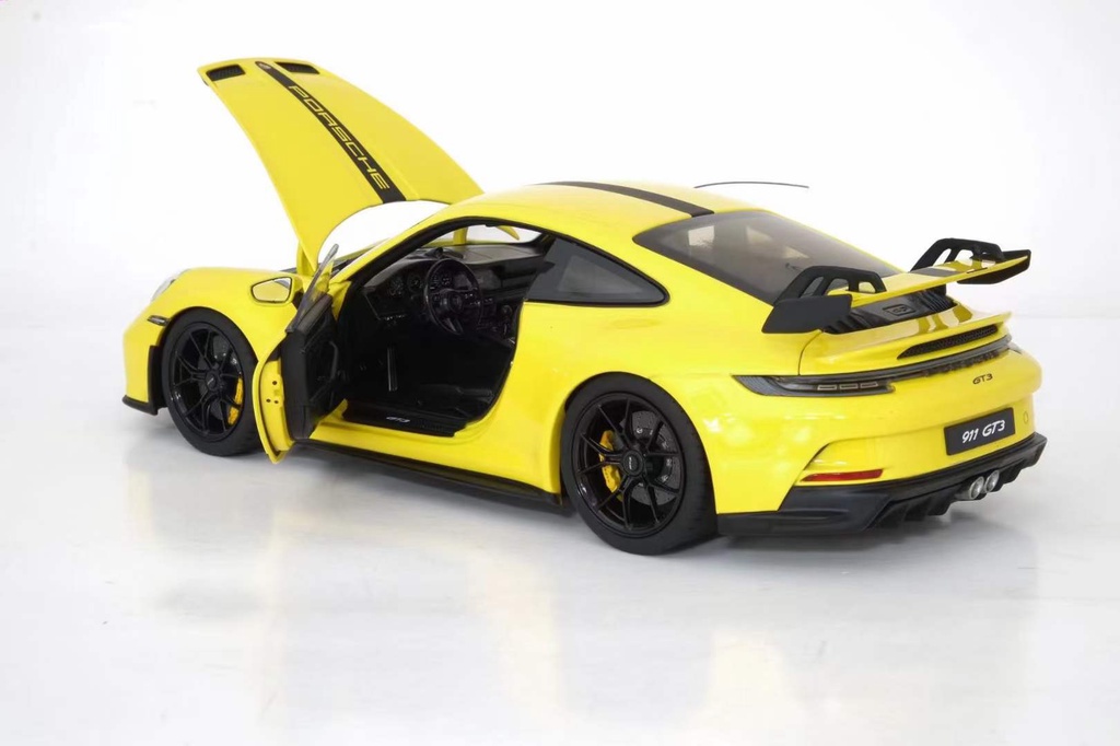 模例】Norev 1/18 PORSCHE 911 (992) GT3 2021 黃色黑色賽車彩繪合金可