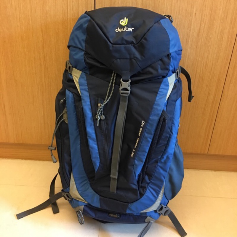 Deuter act shop trail pro 40l