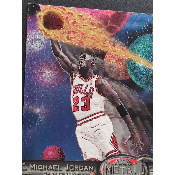 漲超多喬丹紅綠寶原型1997-98 Metal Universe Michael Jordan #23