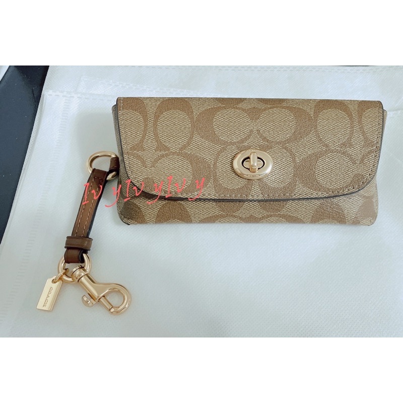 Coach（全新真品）Sunglass Case In Signature Canvas 蝦皮購物