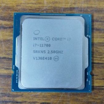 英特爾 Intel® Core™ i7-11700 處理器/二手良品