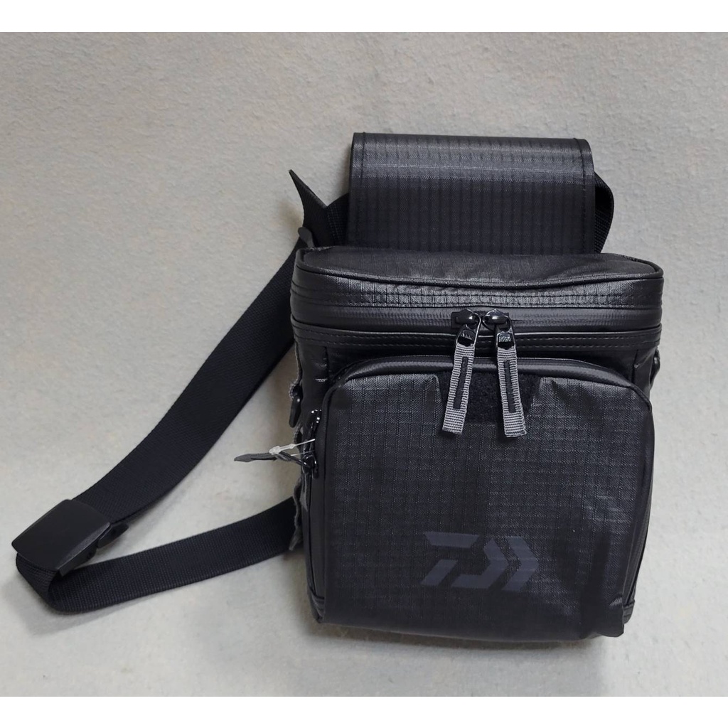 🔥【台南平昇釣具】🔥DAIWA LIGHT GAME POUCH(B) 卡其綠輕型路亞