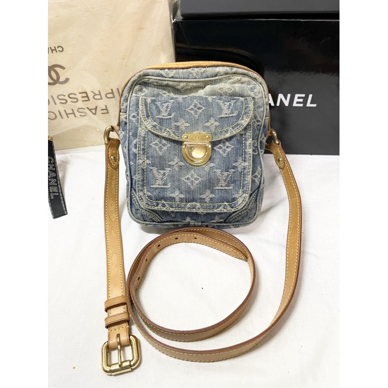 Louis Vuitton Denim Camera Bag M95348