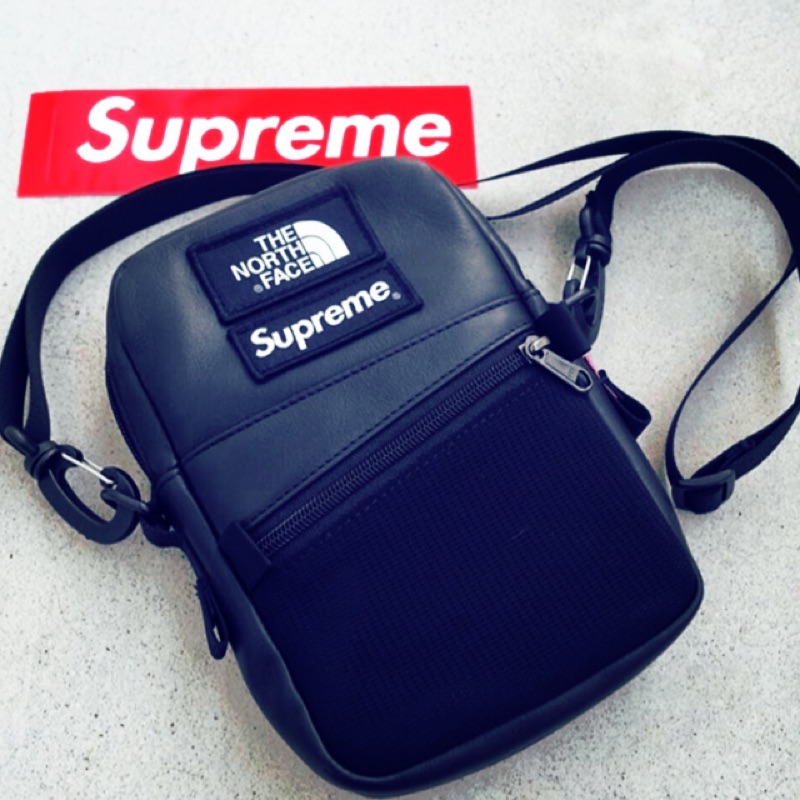 Supreme x north face best sale shoulder bag