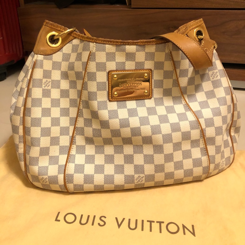 Louis vuitton best sale monogram galliera pm