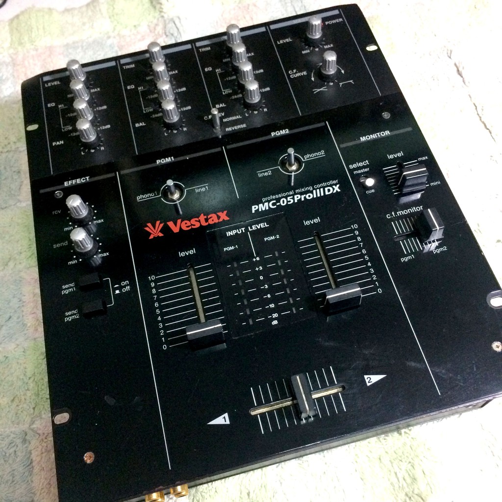 Vestax PMC-05ProIII VCA 雙軌DJ混音器