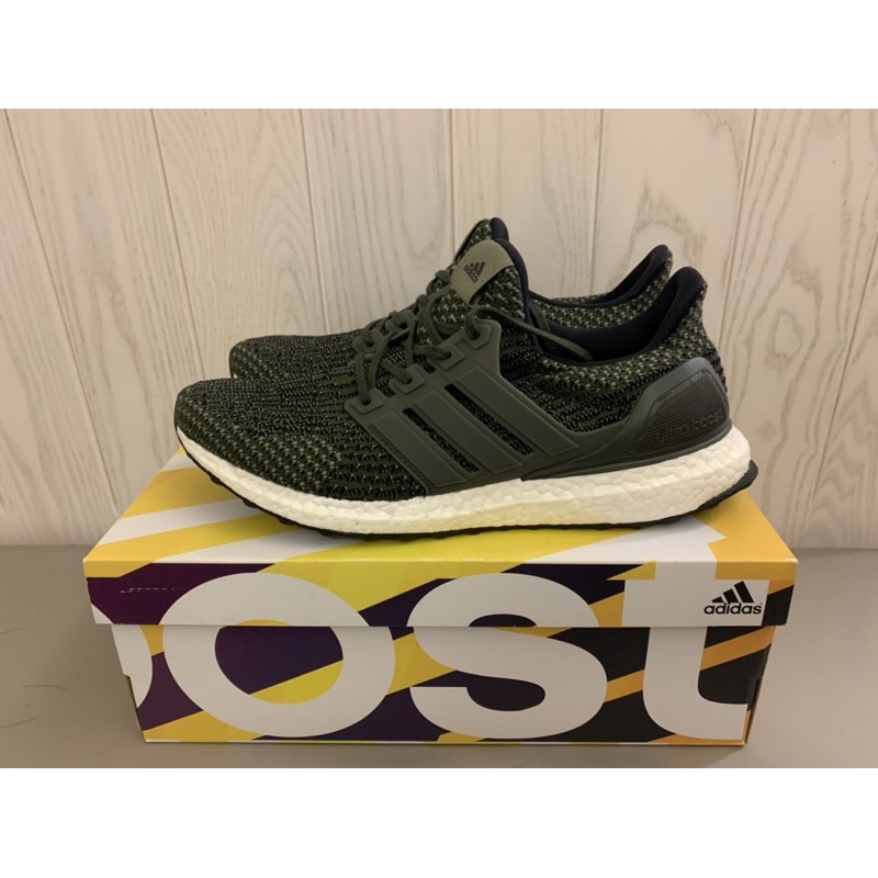 adidas gazelle silver green womens adidas Men's Ultraboost Light Legacy Running Shoe