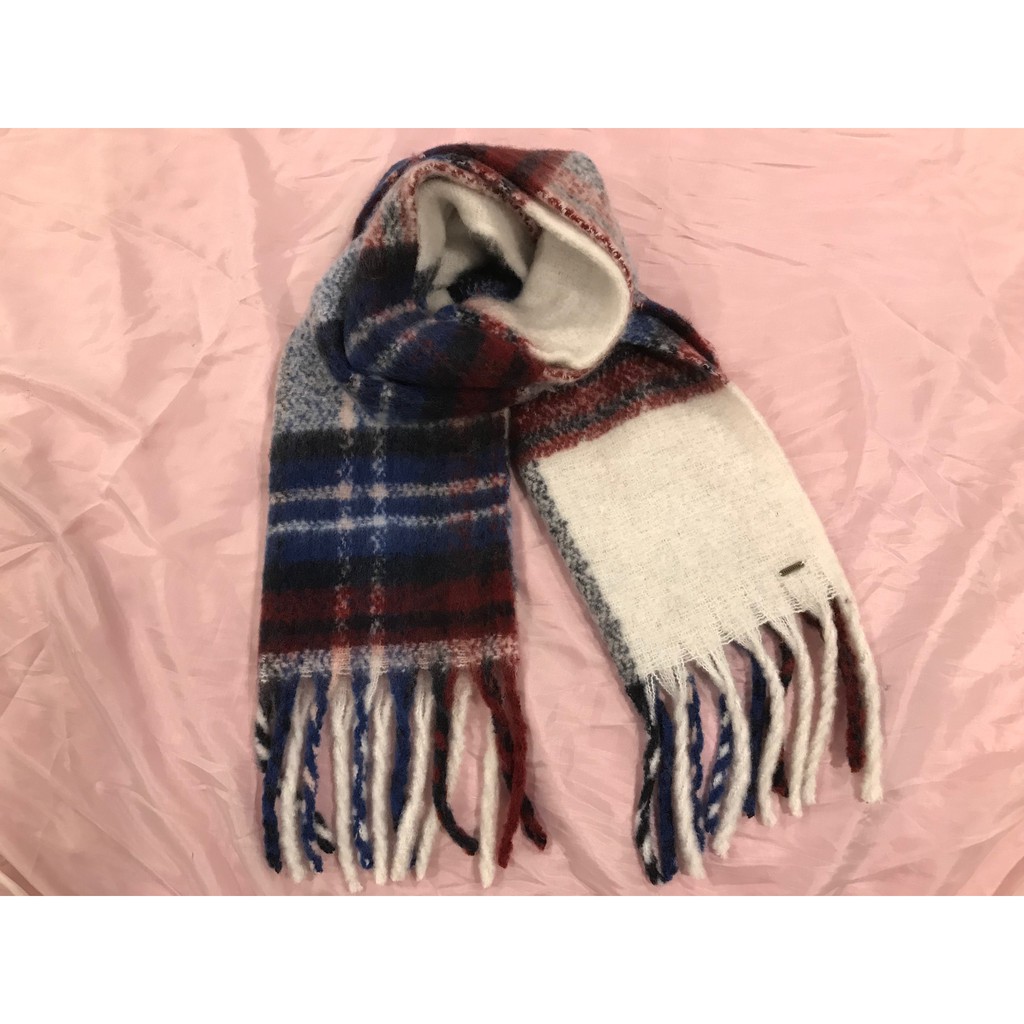 Hollister chunky hotsell woven scarf