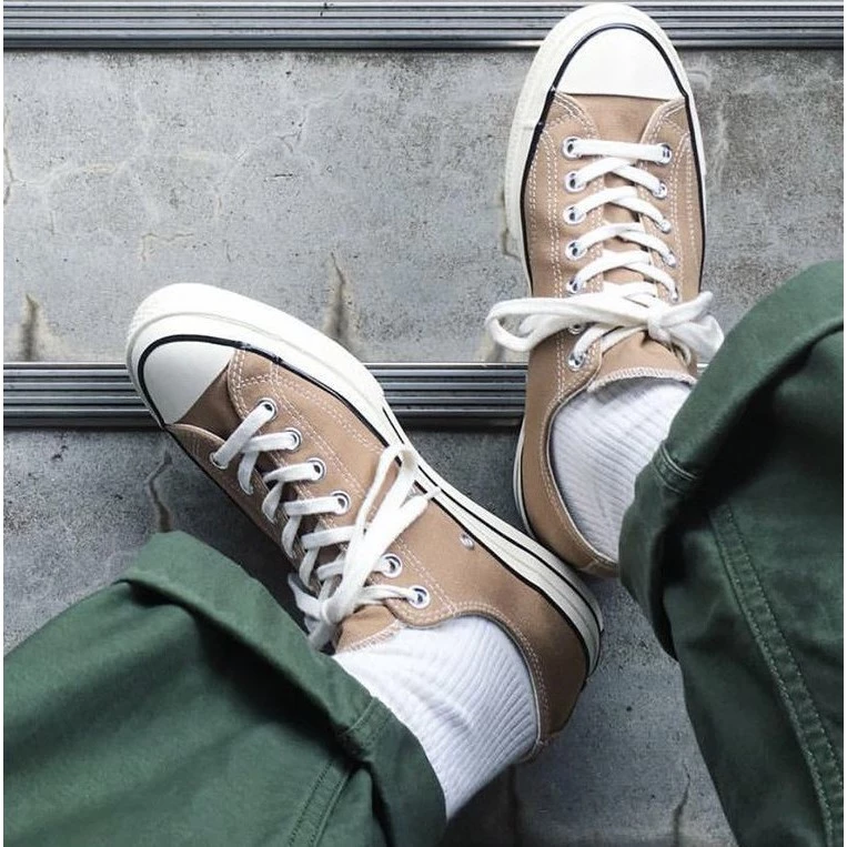 溫柔踩進每一個日常——CONVERSE Chuck 70 低筒奶茶色 168505C 深度評測