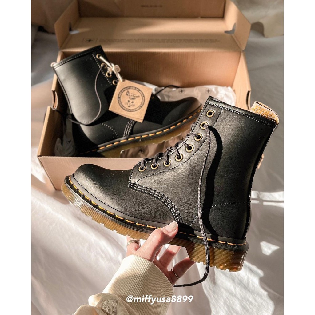 Dr martens vegan outlet saldi