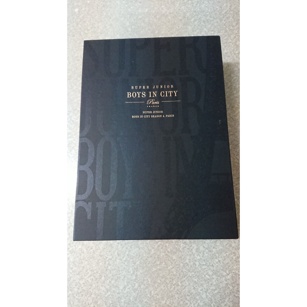 絕版全新Super Junior 7週年巴黎戀人寫真書Boys in City Season