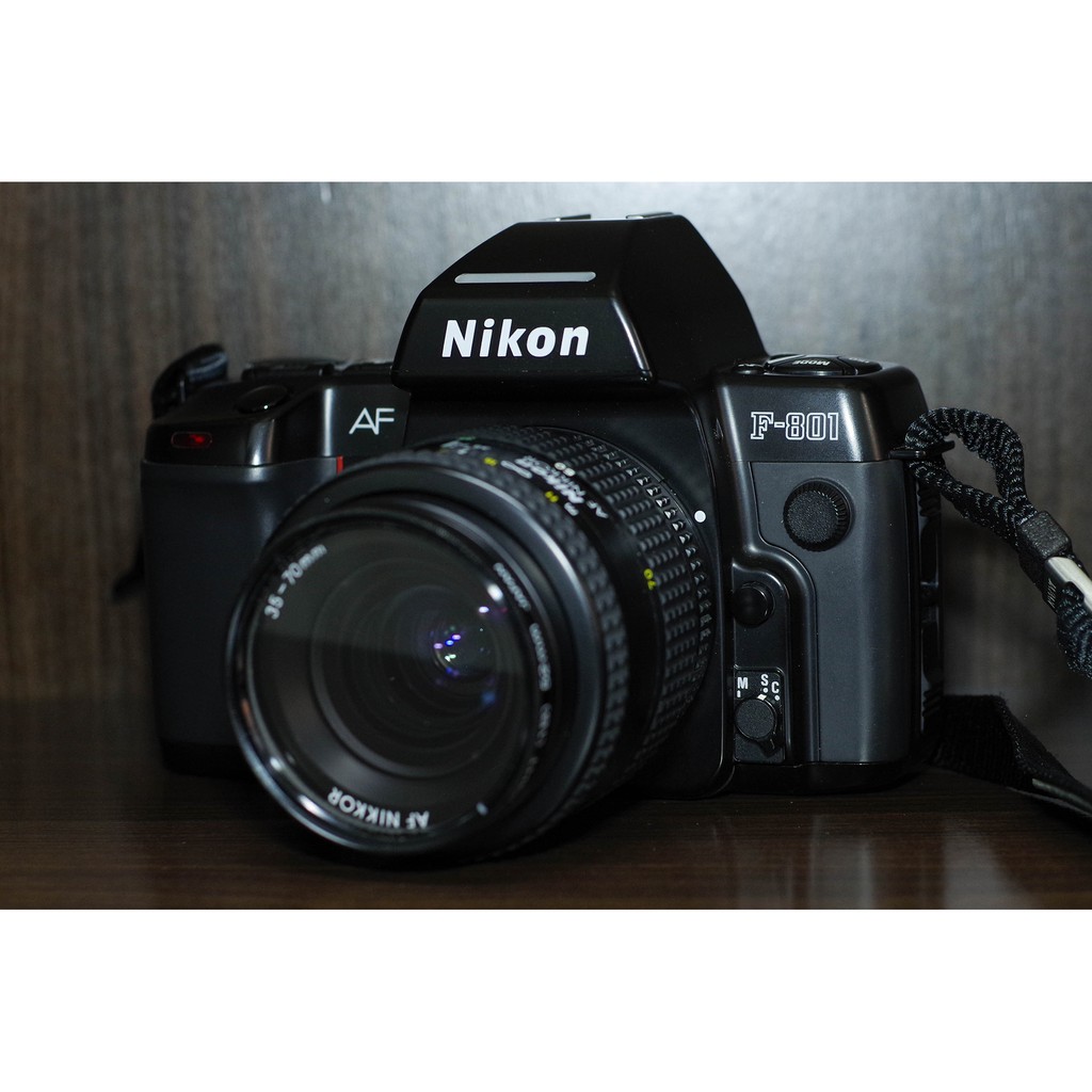 ニコン F-801 + AF Nikkor 35-70mm F3.3-4.5 日本 - フィルムカメラ
