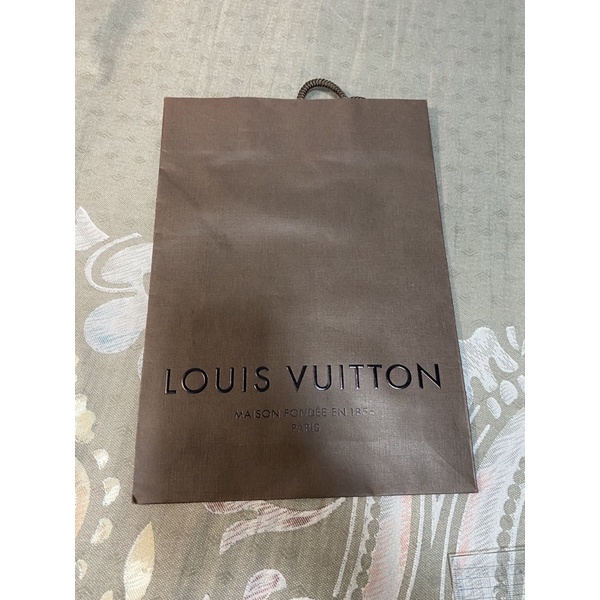 Louis vuitton 2024 paper bag 2020