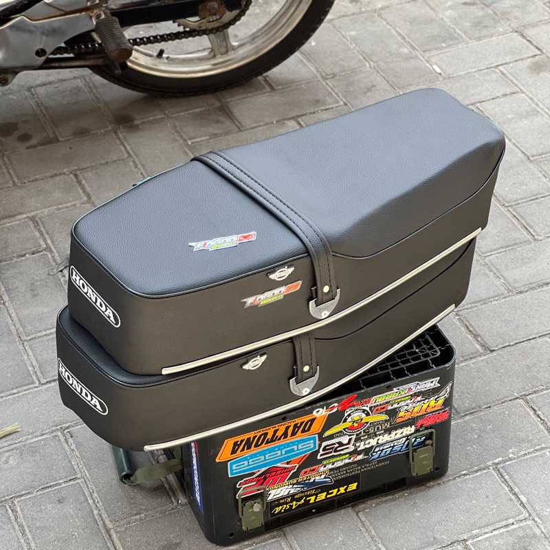 Cb 座椅 K5 MBTECH RIDERS CUSTOM CB 座椅 K5 原裝 CB 座椅 K5 MBTECH CB | 蝦皮購物