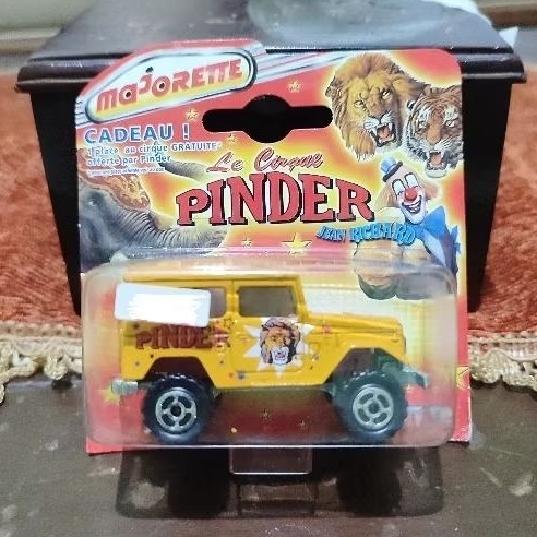 Miniature Majorette PINDER – Véhicule Cirque Ancien (Occasion, Collection)