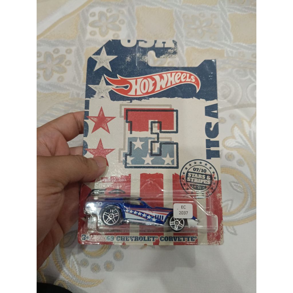 Hot Wheels 1969 Chevy Corvette Stars & Stripes Die-Cast Car - 1:64 Scale Collector's Model (#7/10) - View #11