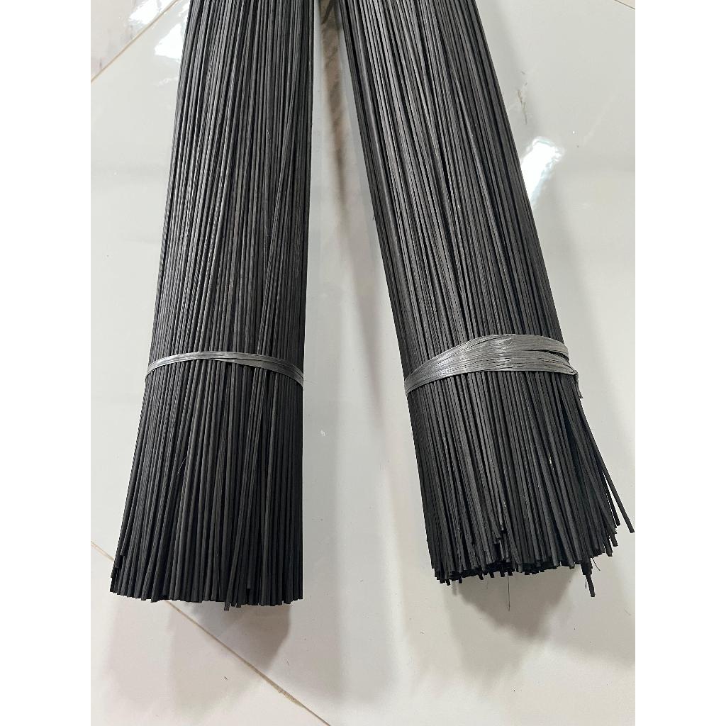 Apus 黑竹輻條 2,3mm 長 70cm 含 150 個鳥籠棒 | 蝦皮購物