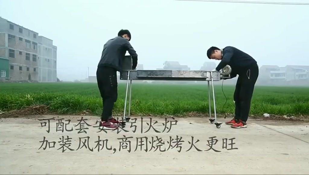 【廠家直銷】商用擺攤燒烤爐 戶外木炭燒烤架 便攜加厚大號烤爐 烤魚烤肉架商用加厚木炭燒烤爐 耐燒不變形 可調碳板帶烤魚區