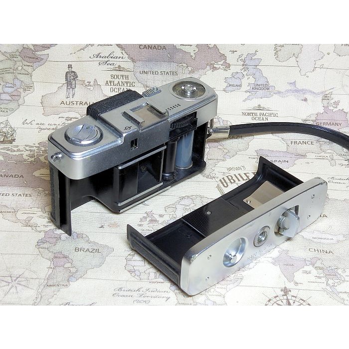 跳蚤小舖子】Olympus-Pen S 30/2.8 Pen系列高階半格機(EED EE17參考