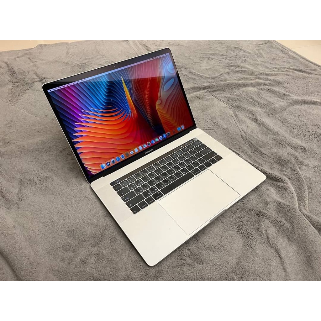 2016~2018年MacBook Pro 15吋Touch Bar 二手筆電256G/512G/1TB A1707