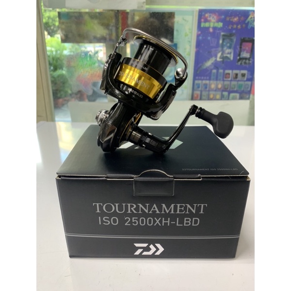 三重東區］Daiwa 22 TOURNAMENT ISO 2500XH-LBD 手煞車捲線器紅蟳海釣