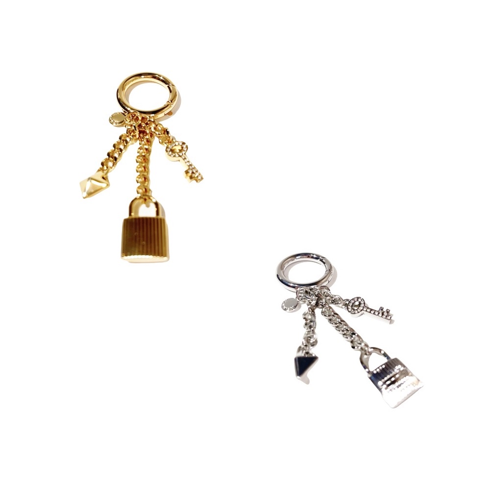 Louis Vuitton LV Women's Gold Porte Cles Swing Tassel Bag Charm Key  Chain Ring