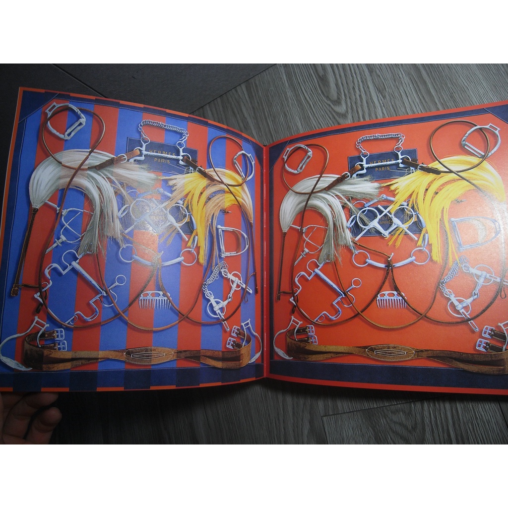 二手愛馬仕The Hermes Scarf: History & Mystique 精裝書| 蝦皮購物