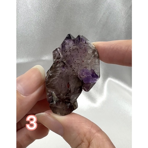《千巧水晶坊》天然｜超七｜原礦｜水晶｜超七原礦｜紫超七 | 蝦皮購物