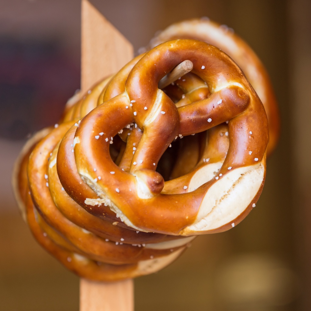 德國脆皮椒鹽蝴蝶餅 (4個) German Crusty Pretzel (4 pcs.) | 蝦皮購物