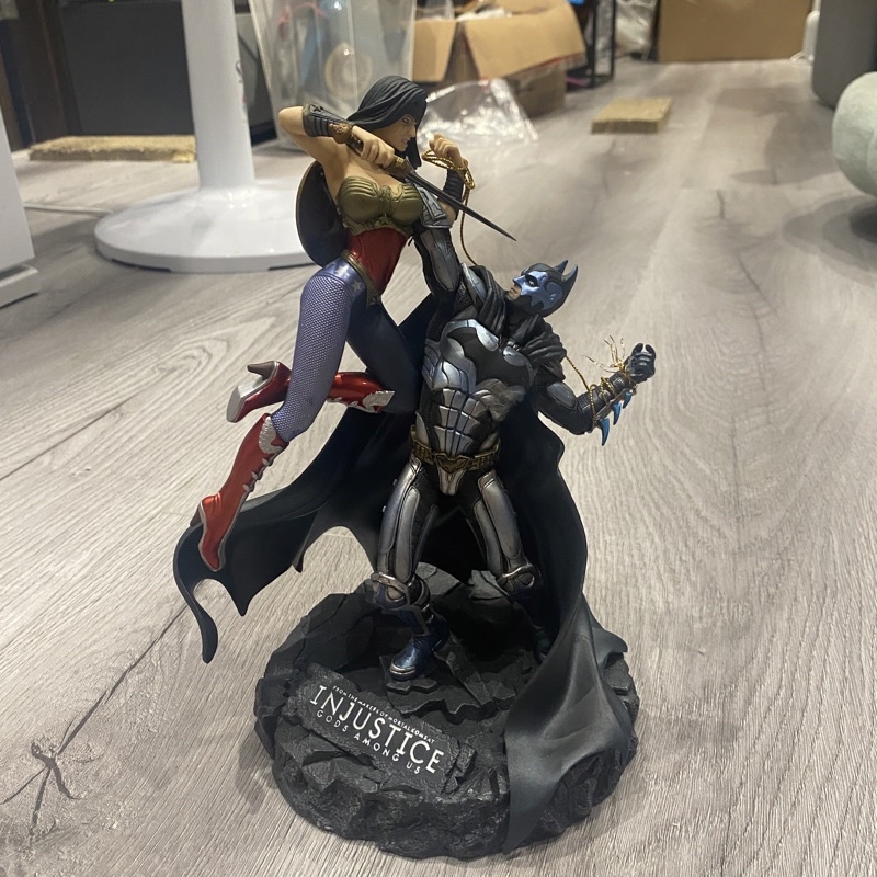 Figurine Purearts – Batman VS Wonderwoman (Injustice: Gods Among Us) 2013