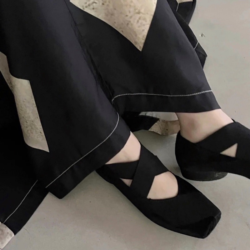Uma Wang Ballet Uma Wang Crossover Strap Square Toe