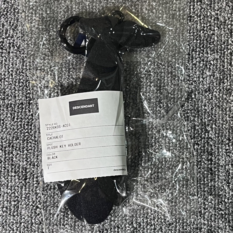 現貨- DESCENDANT 22AW CACHALOT PLUSH KEY HOLDER 222RKDS-AC01 | 蝦皮購物