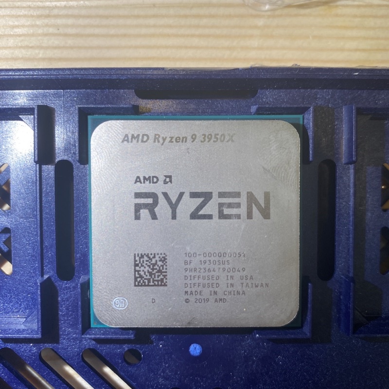 AMD Ryzen R9-3950X 16核心32線程 AM4腳位