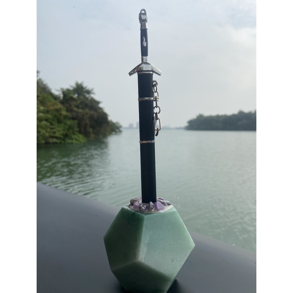 石中劍之天然玉石 三少爺的劍拆信刀--石中寶劍象徵鎮妖除魔防小人.辦公室必備(台灣在地文創) | 蝦皮購物