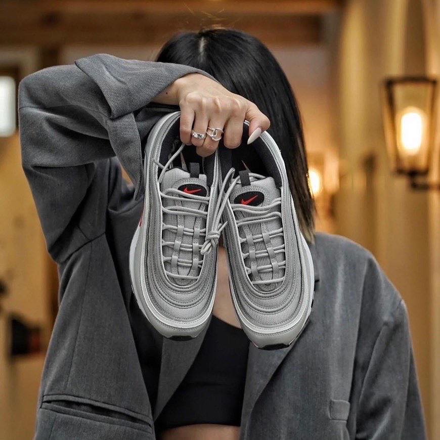 Womens silver bullet hot sale air max 97