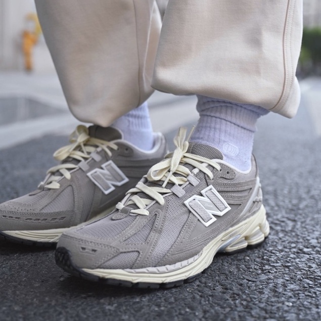 R-MAN】New Balance 1906R 奶灰NB1906R 穿搭慢跑鞋機能鞋男女M1906RL