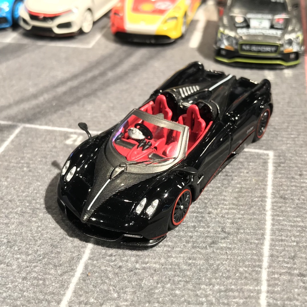 20-60代からのファッション通販  GT 免運MINI Pagani 黑紅帕加尼風神敞篷417 Roadster Huayra ミニカー