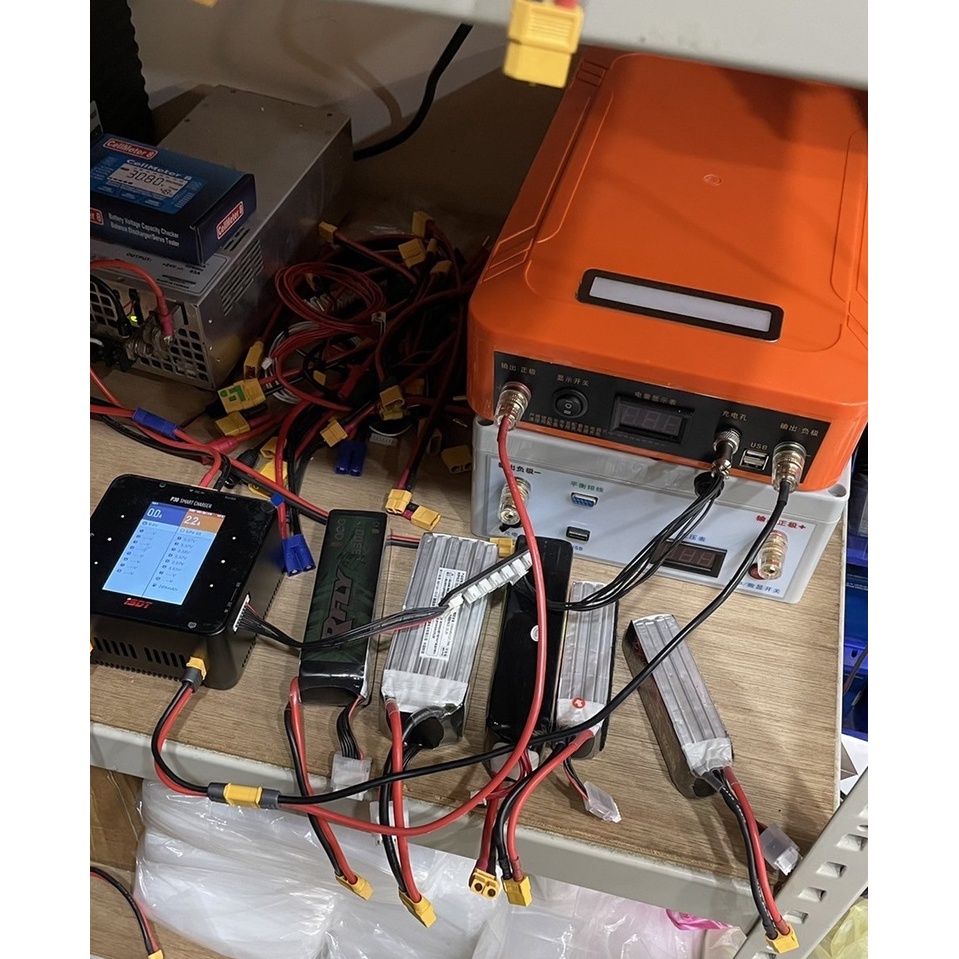 飛恩航模) 6S 60AH / 4S 60AH 鋰鐵/ 磷酸鐵鋰外場充電站/ 比發 飛恩航模) 6S 60AH / 4S 60AH 鋰鐵/ 磷酸鐵鋰外場充電站/ 比發