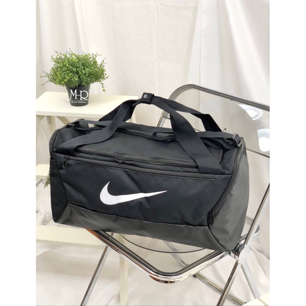 Nike 行李袋Training Duffel Bag 防撕裂尼龍材質防潑水鞋袋夾層黑銀DD4579-010, 運動/登山包