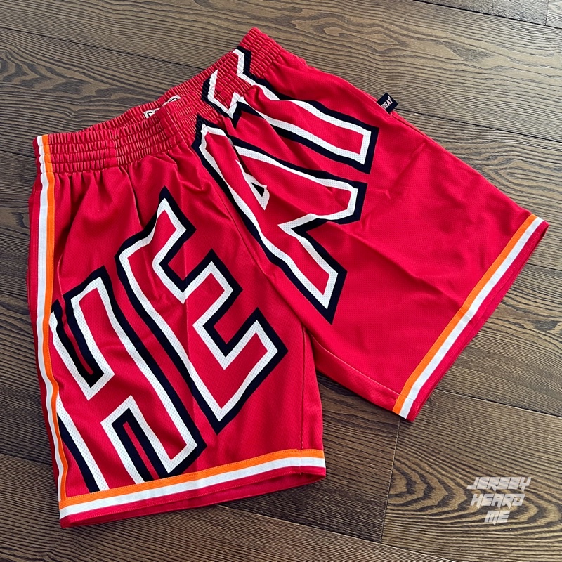Men's Mitchell & Ness Red Chicago Bulls Jumbotron 3.0 Mesh V-Neck T-Shirt