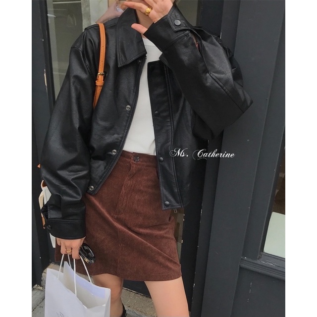 Product image Ms. Catherine 🕊正韓🇰🇷Leather coat｜帥氣可愛✨精緻女孩短版皮外套 ear studio 1